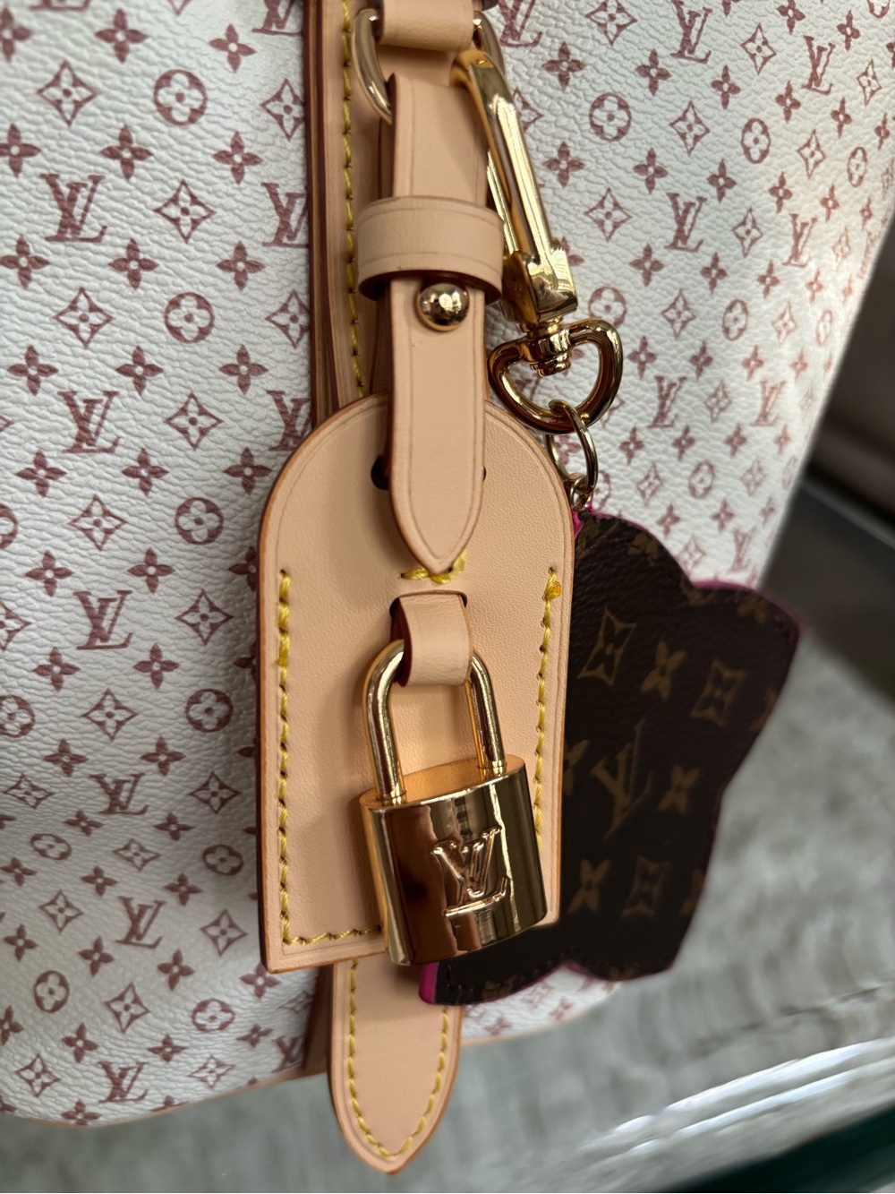 L V Fashion Designer Inspired Luxury Monogram Bag - Picture 5 of 16